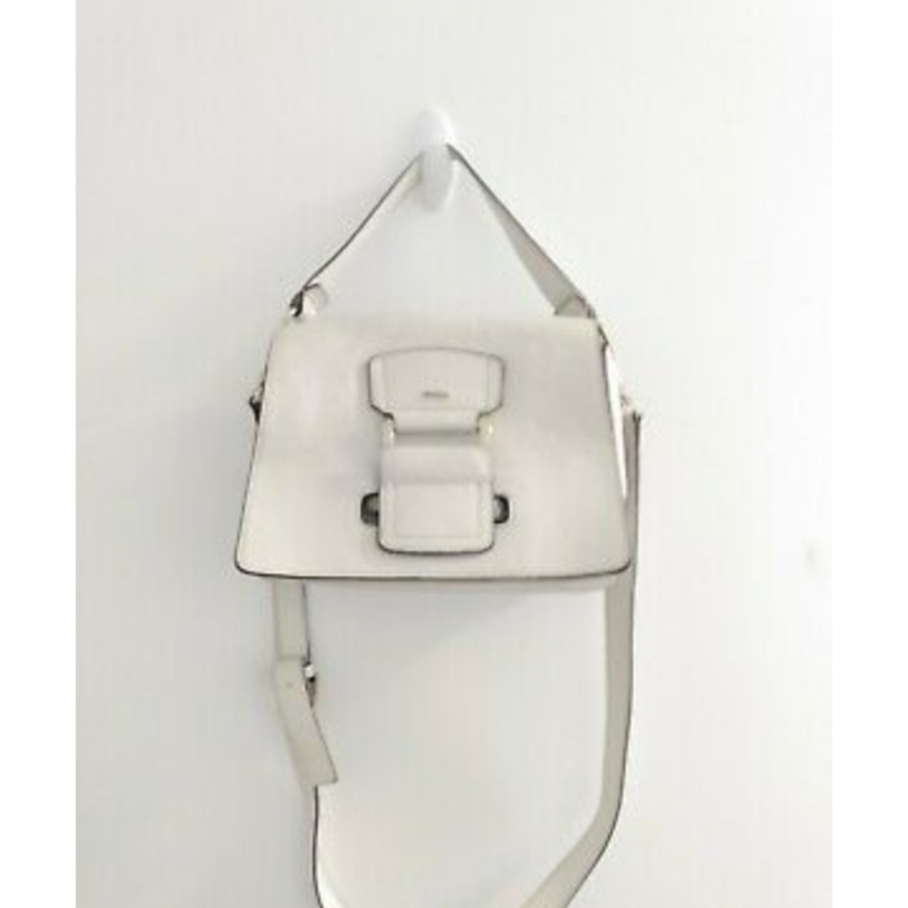 Furla white Rialto leather crossbody. Super nice - Picture 2 of 11